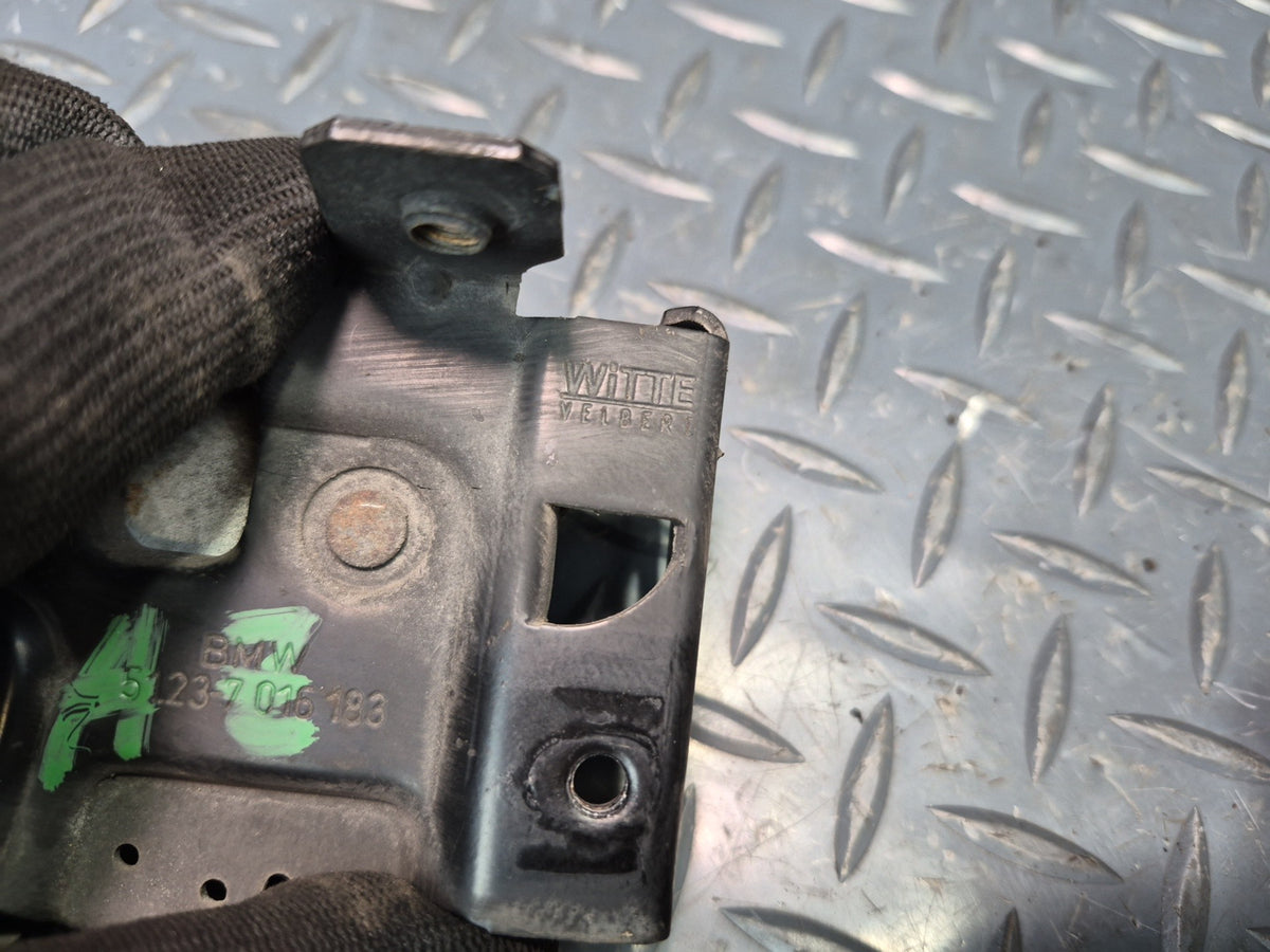 03-05 BMW E85 Z4 Hood Lock Latch w Cable 7016183 OEM