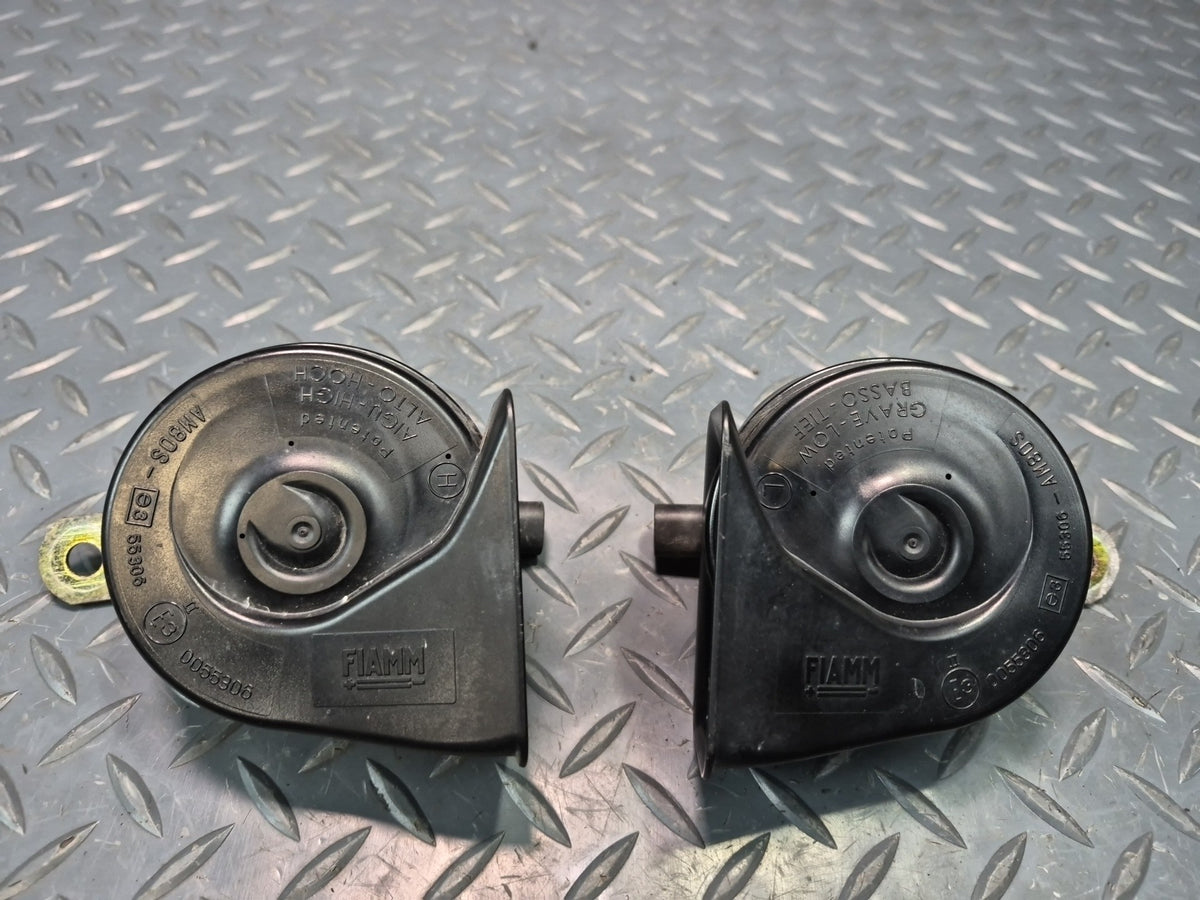 03-08 BMW E86 E85 Z4 Set of 2 High & Low Tone Pitch Horn Signal OEM
