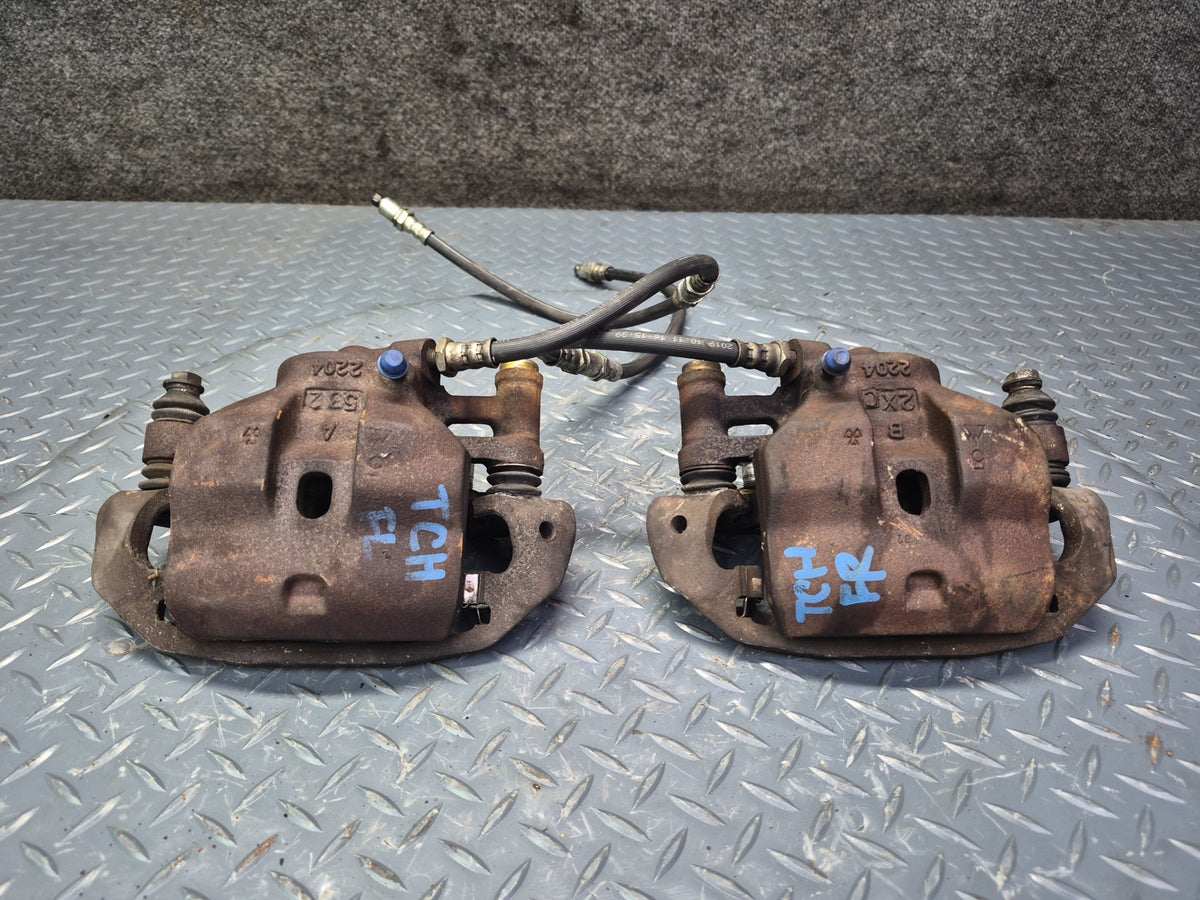 82-85 Toyota Celica RA65 GT GTS Set of 2 Front Left & Right Brake Caliper OEM