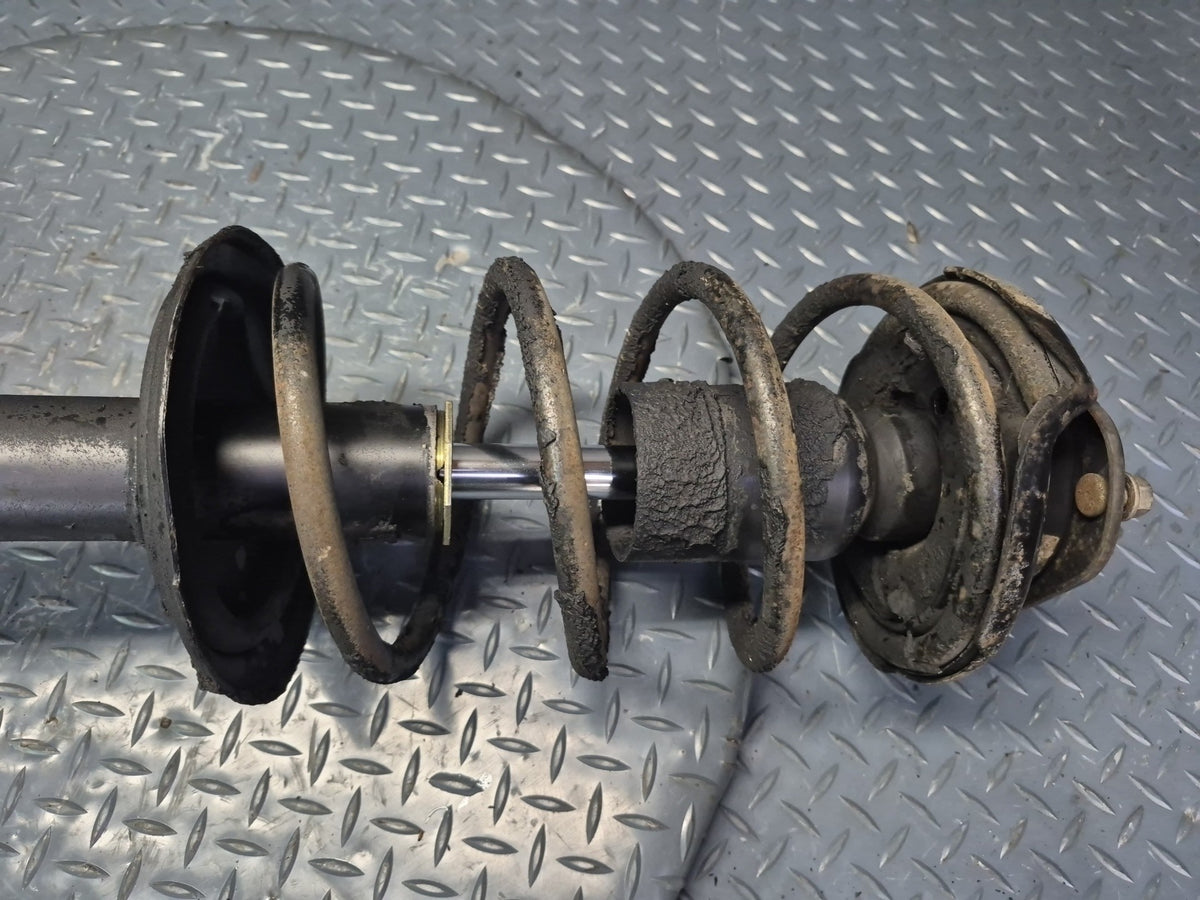 83-85 Toyota Celica RA65 Gt-s Convert Front Right Knuckle Wheel Hub w Strut OEM