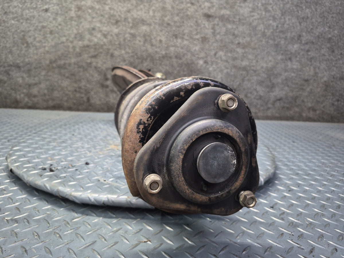 83-85 Toyota Celica RA65 Gt-s Convert Front Left Knuckle Wheel Hub w Strut OEM