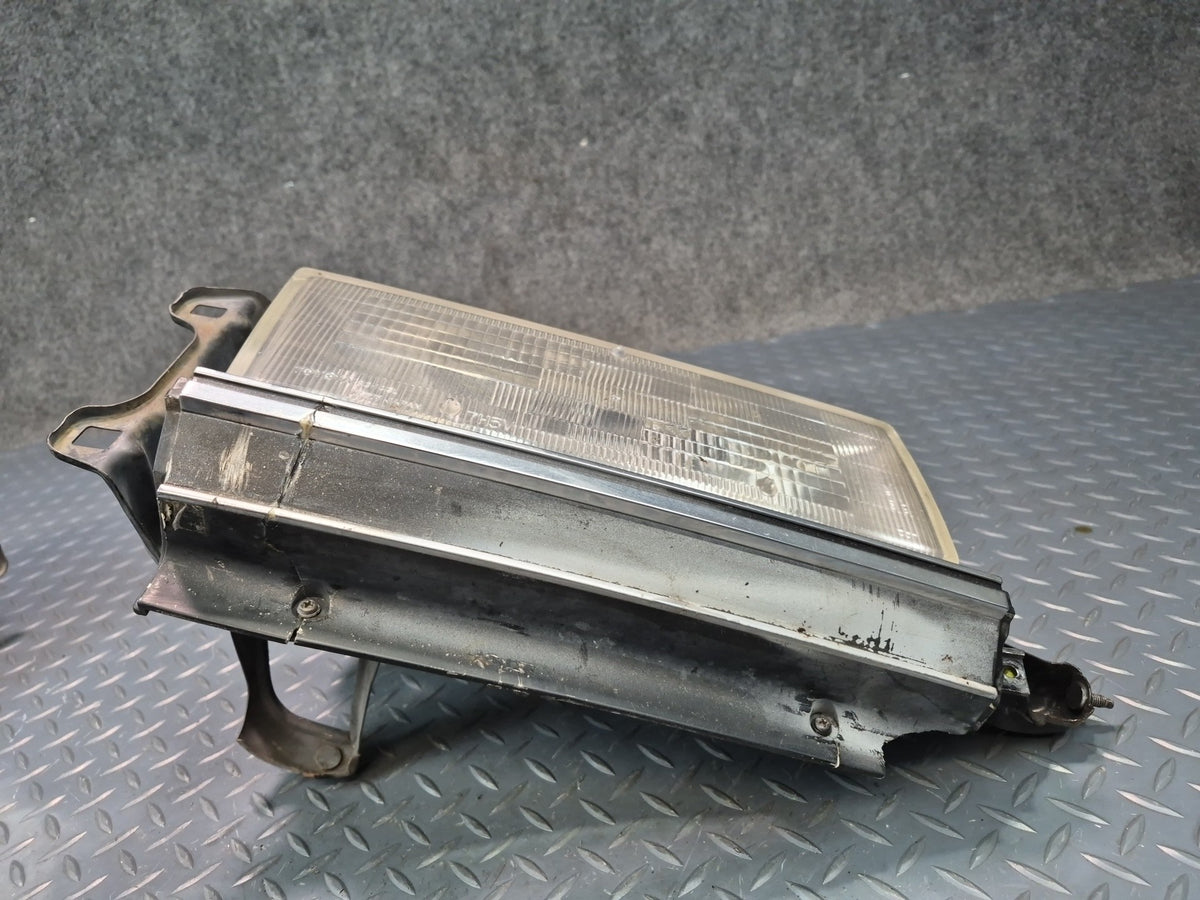 84-86 Toyota Cressida MX73 Front Left & Right Halogen Headlight Lamp Set OEM