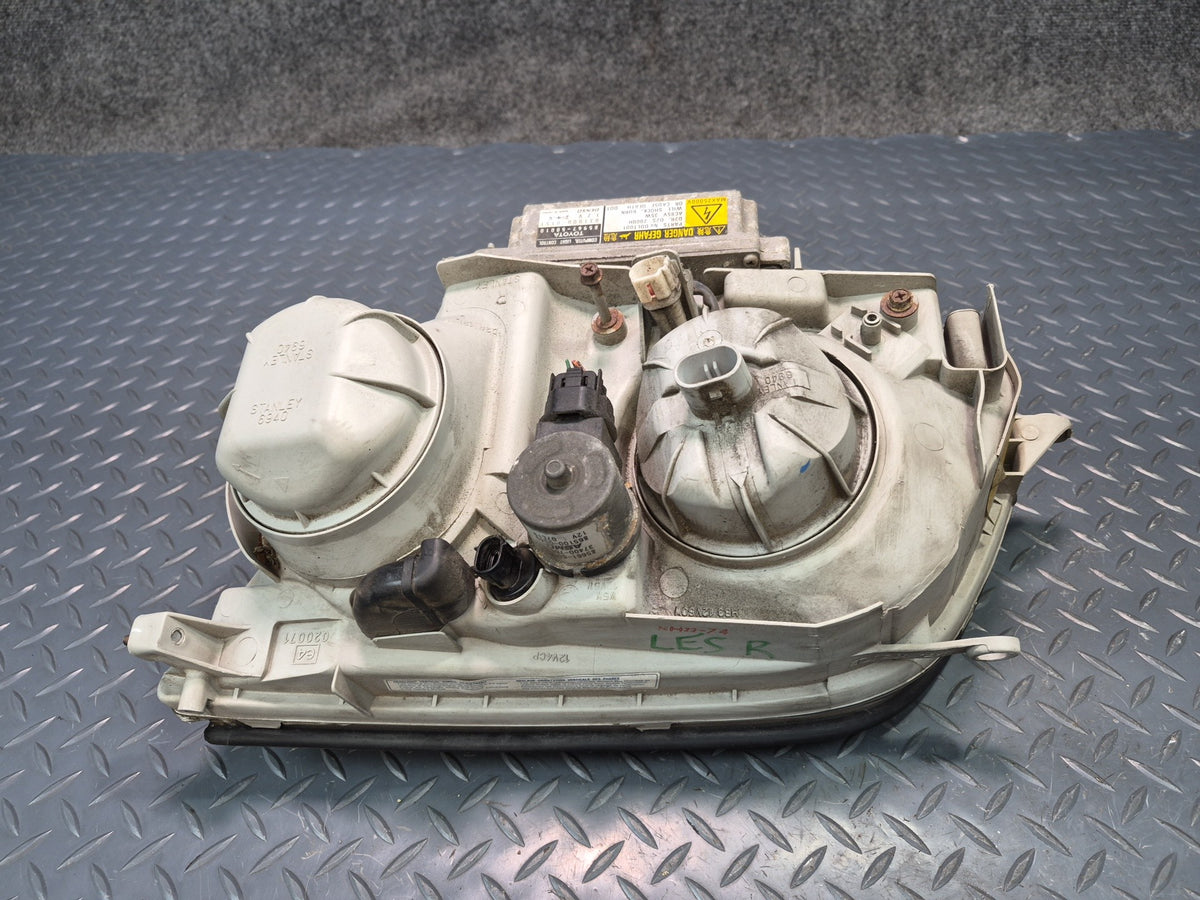 98-00 Lexus UCF20L LS400 Set of 2 Front Xenon HID Headlight Lamp OEM