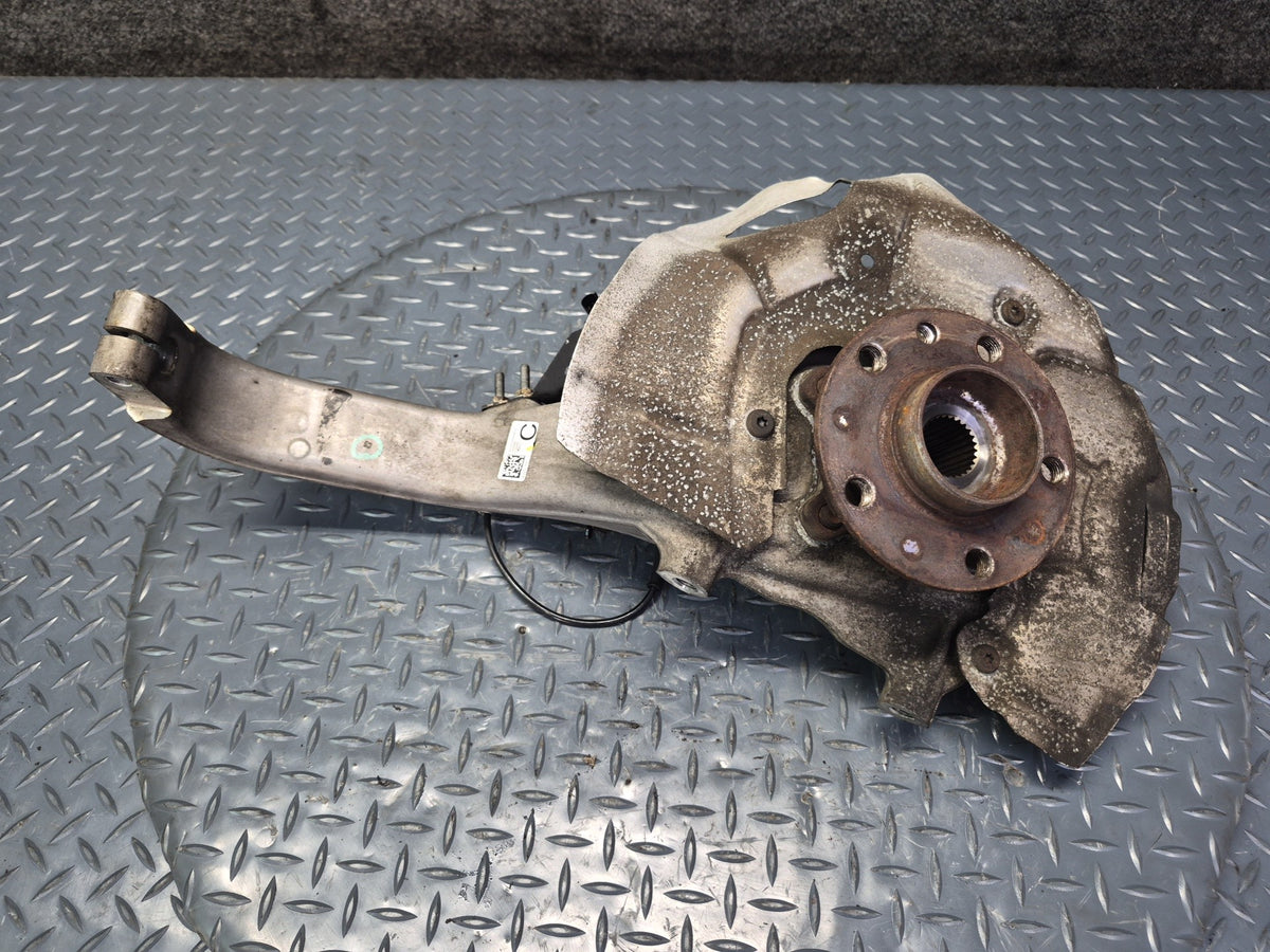 17-19 Alfa Romeo Giulia Q4 AWD Front Right Spindle Knuckle Wheel Hub Bearing OEM