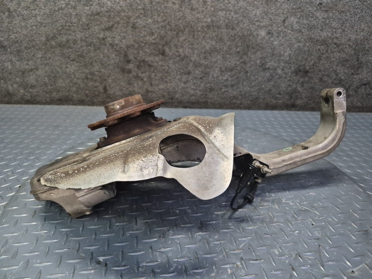 17-19 Alfa Romeo Giulia Q4 AWD Front Right Spindle Knuckle Wheel Hub Bearing OEM