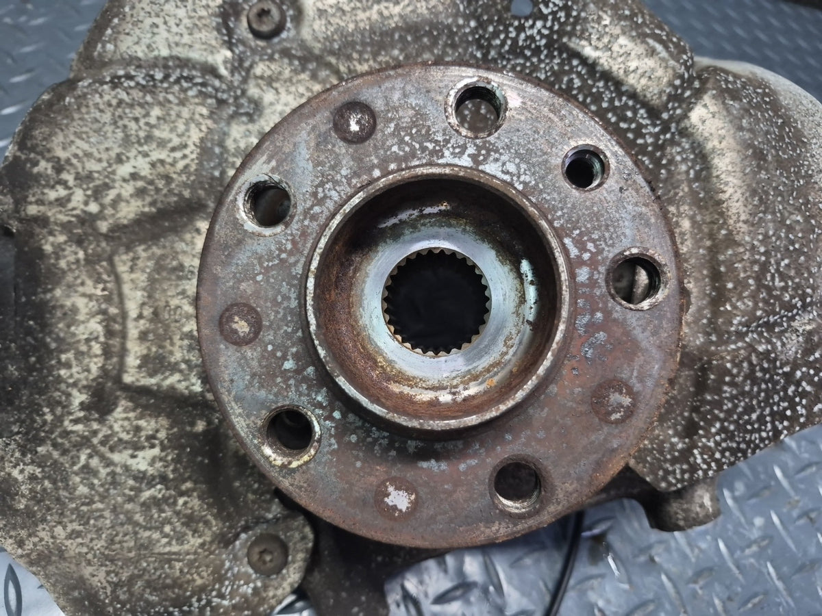 17-19 Alfa Romeo Giulia Q4 AWD Front Left Spindle Knuckle Wheel Hub Bearing OEM