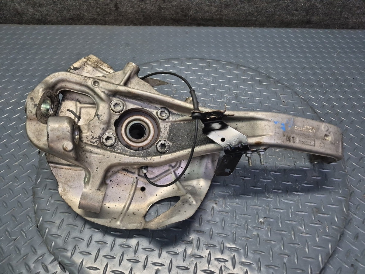 17-19 Alfa Romeo Giulia Q4 AWD Front Left Spindle Knuckle Wheel Hub Bearing OEM