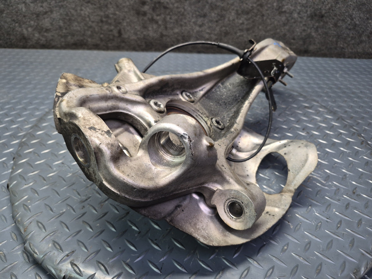 17-19 Alfa Romeo Giulia Q4 AWD Front Left Spindle Knuckle Wheel Hub Bearing OEM