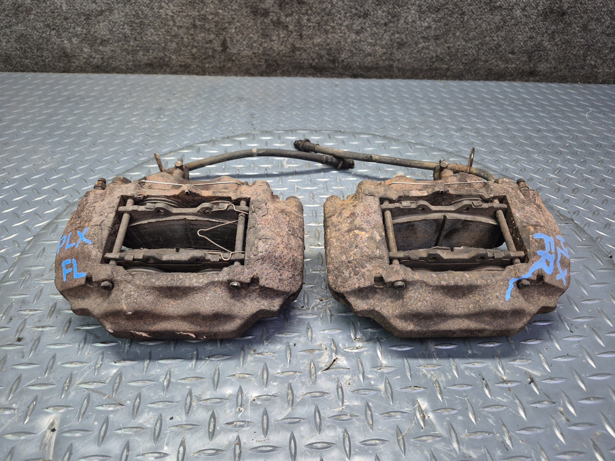 2003-2007 Lexus UZJ100L LX470 AWD Front Left & Right Brake Caliper Set of 2