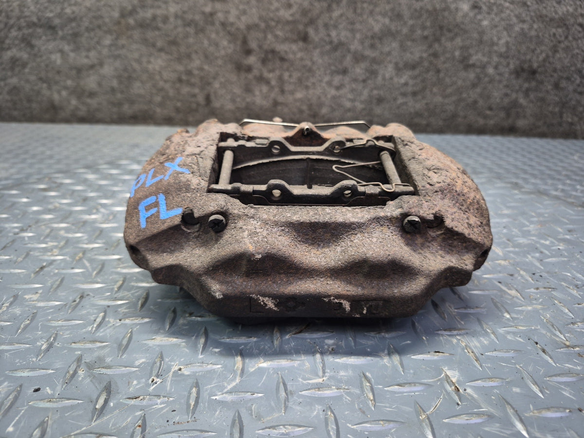 2003-2007 Lexus UZJ100L LX470 AWD Front Left & Right Brake Caliper Set of 2