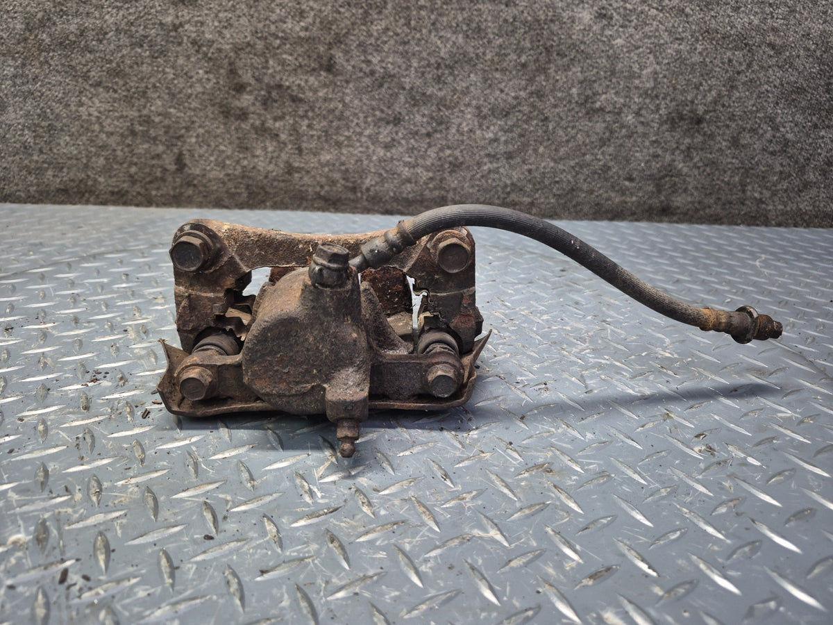 2003-2007 Lexus UZJ100L LX470 AWD Rear Left & Right Brake Caliper Set of 2