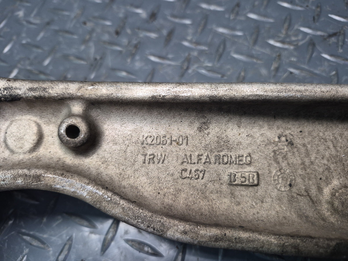 17-19 Alfa Romeo Giulia Q4 AWD Front Left Lower Control Arm Set OEM