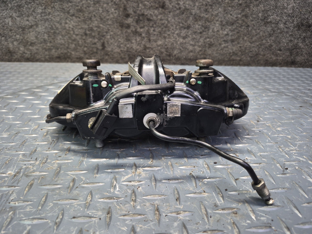 17-22 Alfa Romeo Giulia Q4 952 2.0L AWD Front Left & Right Brake Caliper Set OEM