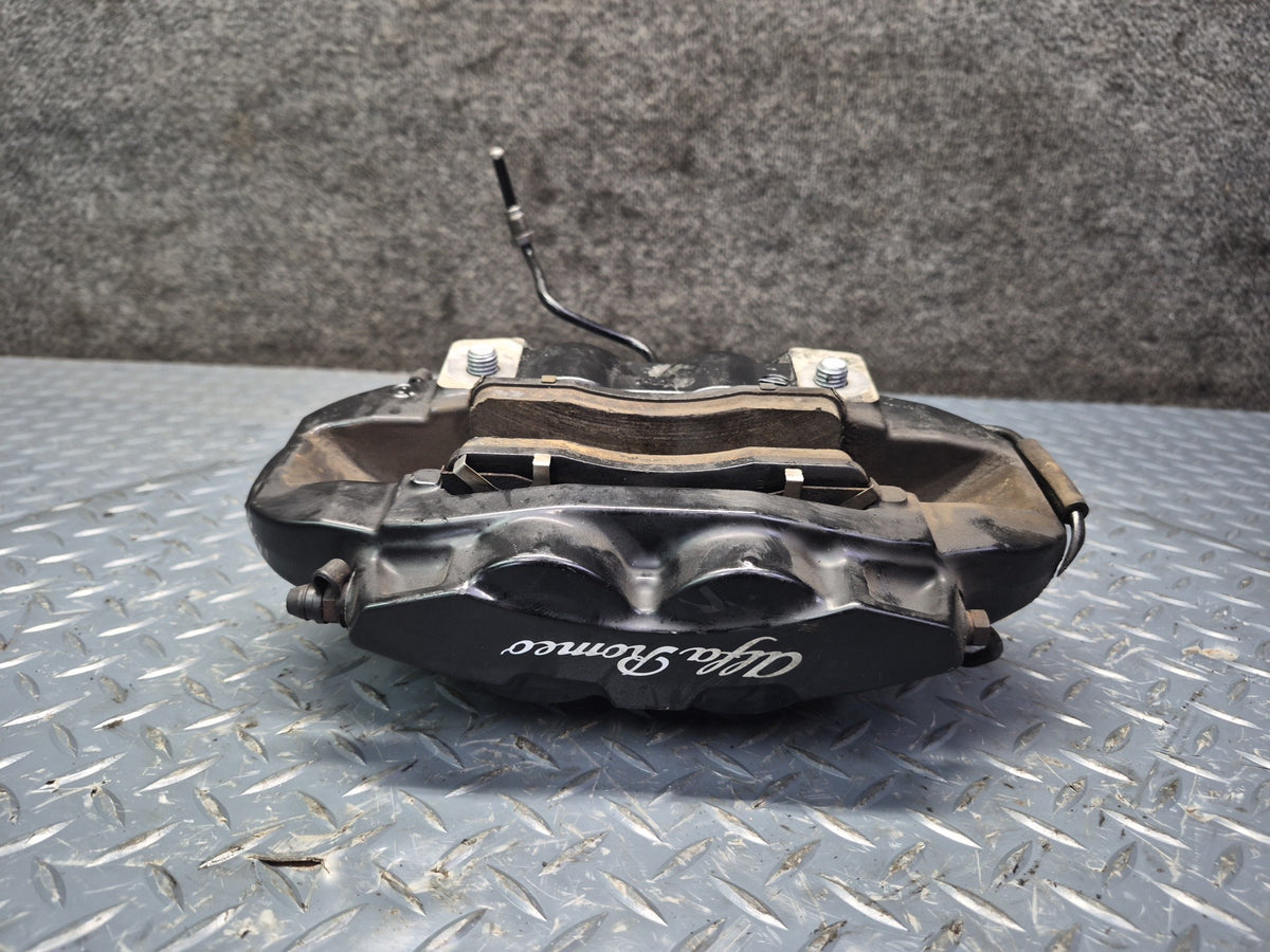 17-22 Alfa Romeo Giulia Q4 952 2.0L AWD Front Left & Right Brake Caliper Set OEM