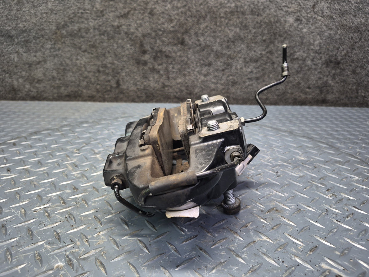 17-22 Alfa Romeo Giulia Q4 952 2.0L AWD Front Left & Right Brake Caliper Set OEM