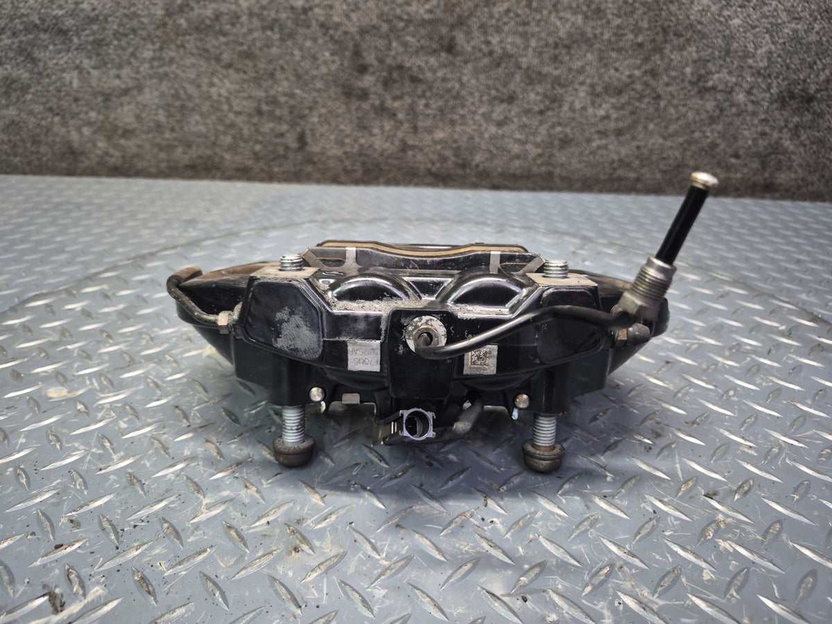17-22 Alfa Romeo Giulia Q4 952 2.0L AWD Front Left & Right Brake Caliper Set OEM