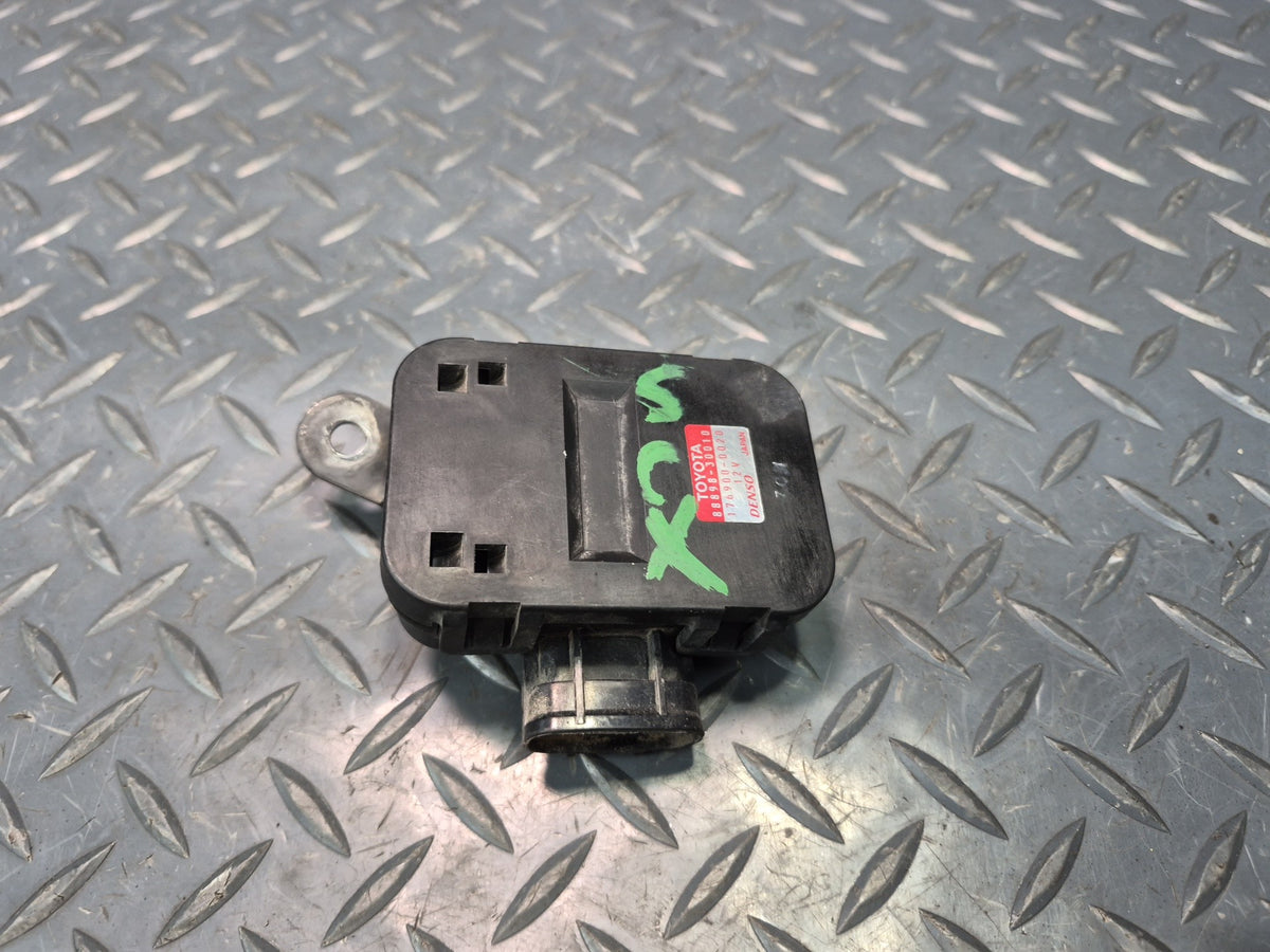 02-05 Lexus UZZ40L SC430 Air Smog Ventilation Sensor Module 88898-30010 OEM