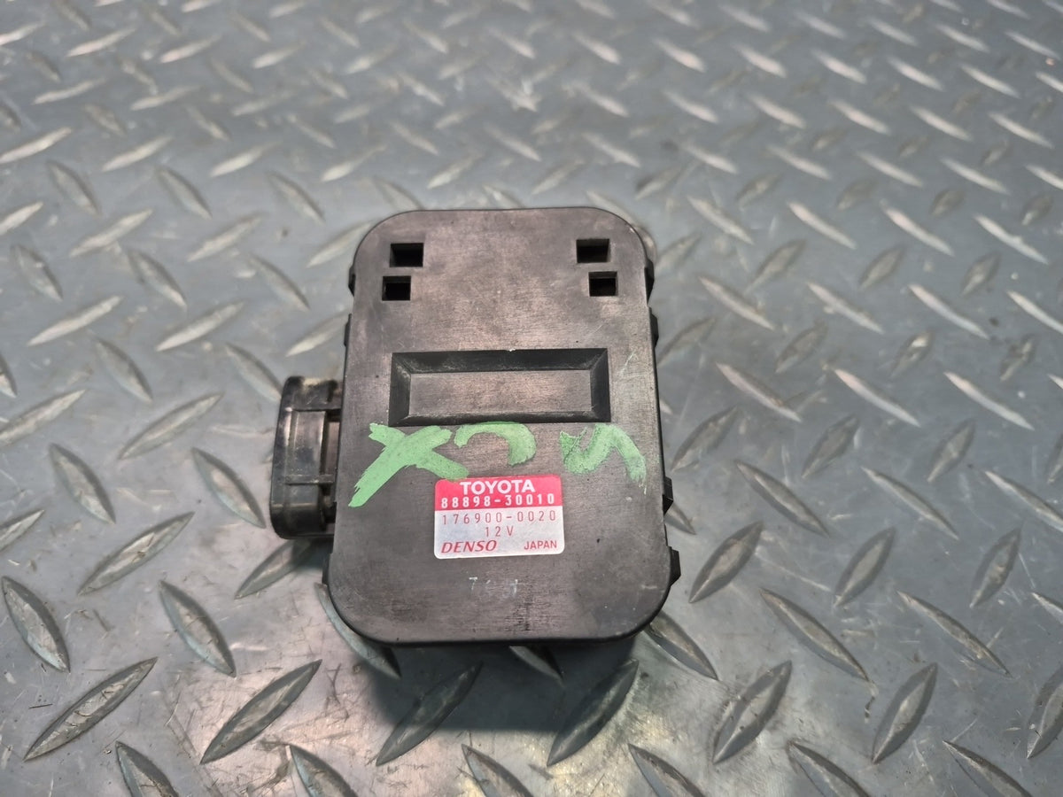 02-05 Lexus UZZ40L SC430 Air Smog Ventilation Sensor Module 88898-30010 OEM