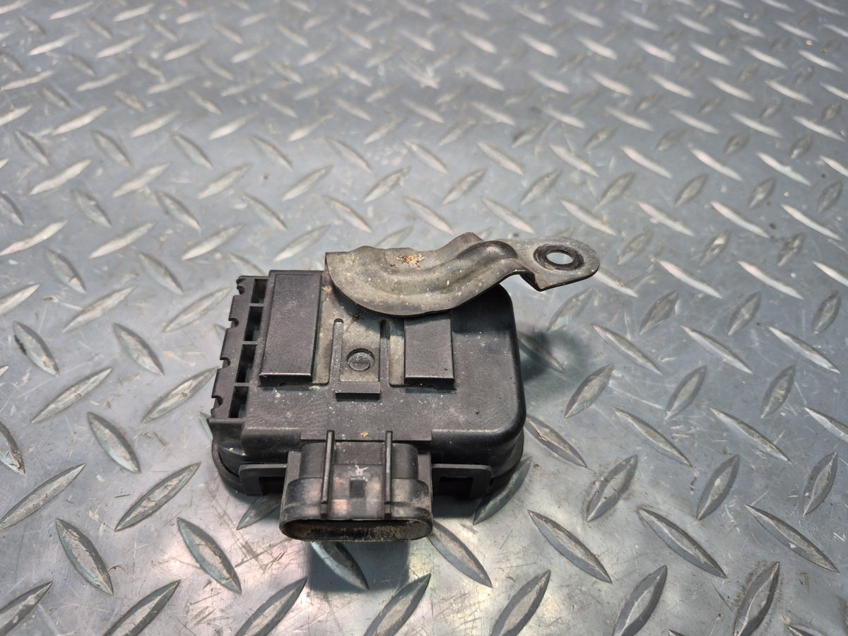 02-05 Lexus UZZ40L SC430 Air Smog Ventilation Sensor Module 88898-30010 OEM