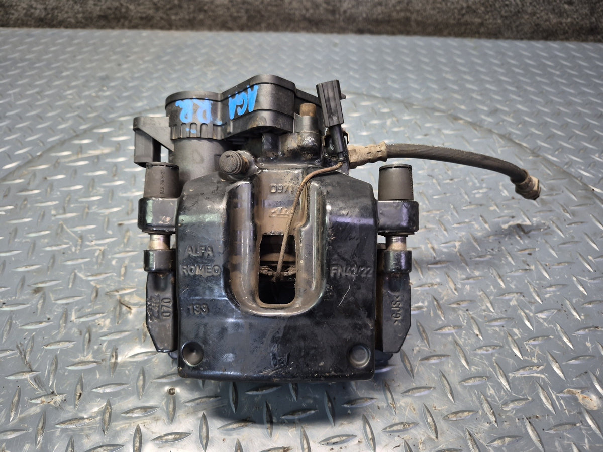 17-22 Alfa Romeo Giulia Q4 952 2.0L AWD Rear Left & Right Brake Calipers Set OEM