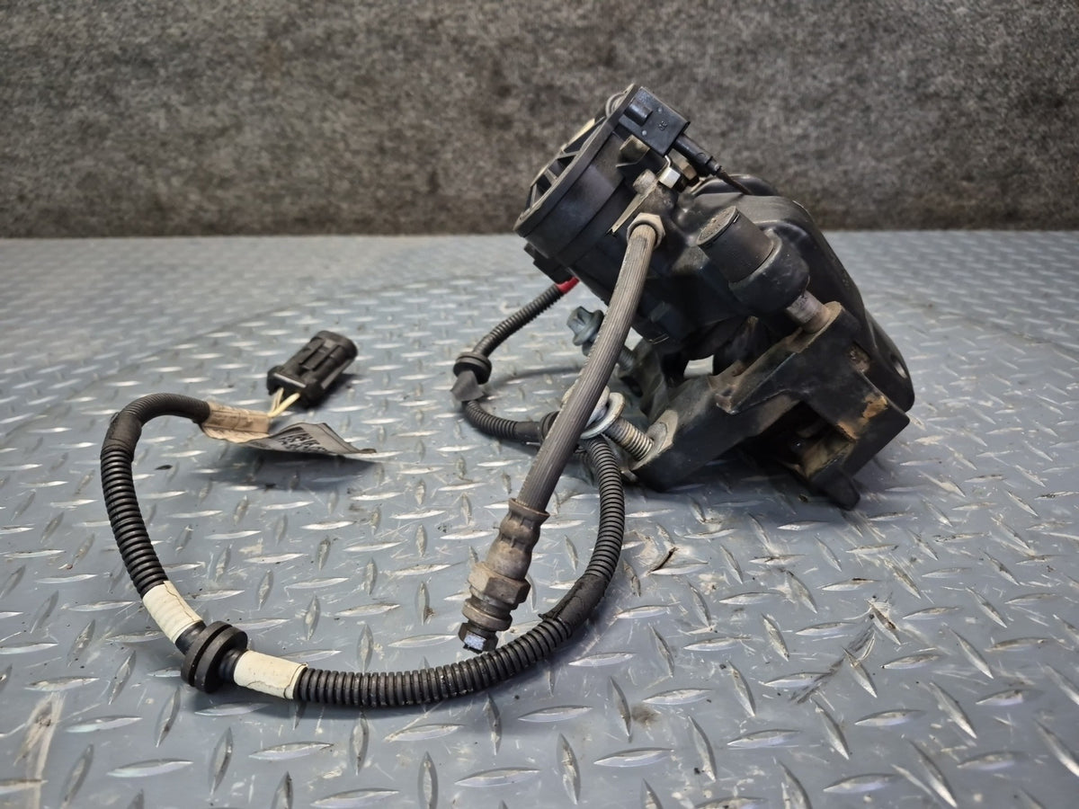 17-22 Alfa Romeo Giulia Q4 952 2.0L AWD Rear Left & Right Brake Calipers Set OEM