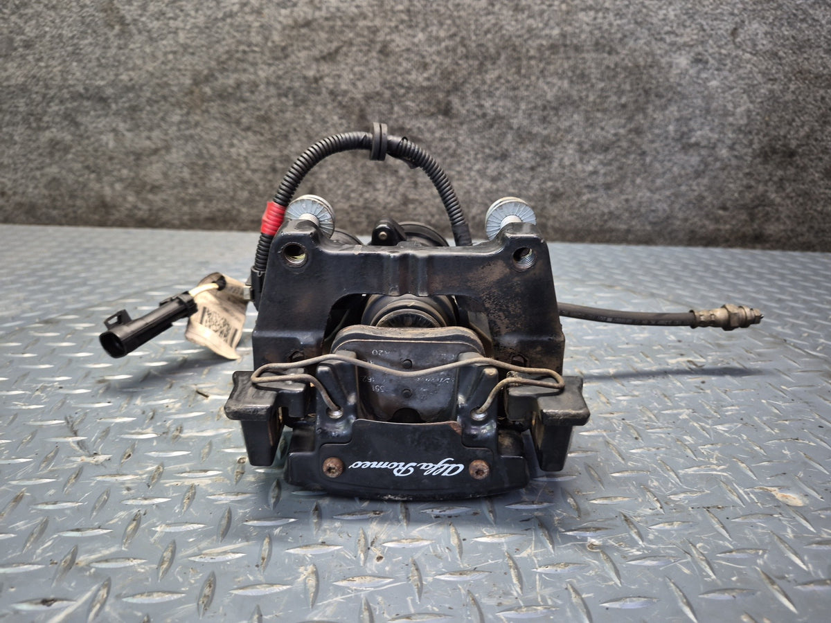 17-22 Alfa Romeo Giulia Q4 952 2.0L AWD Rear Left & Right Brake Calipers Set OEM