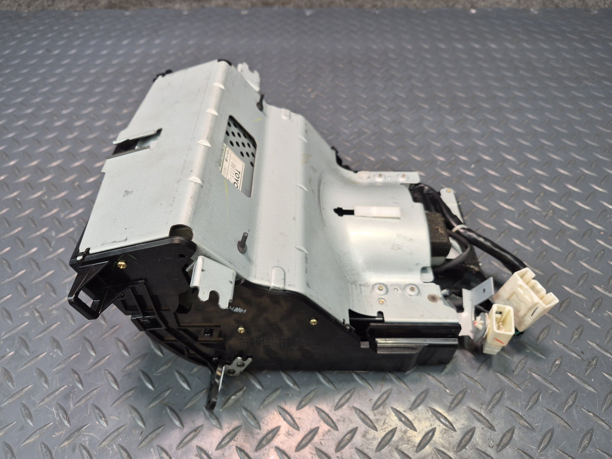 02-03 Lexus UZZ40L SC430 Dash Navigation Information Screen Display OEM