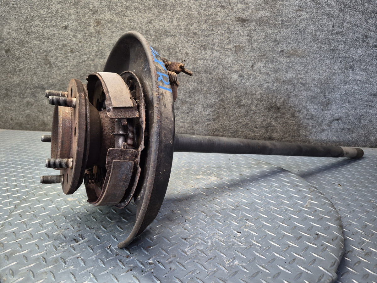 2003-2007 Lexus J100 LX470 Rear Left Driver Side Spindle Knuckle Wheel Hub