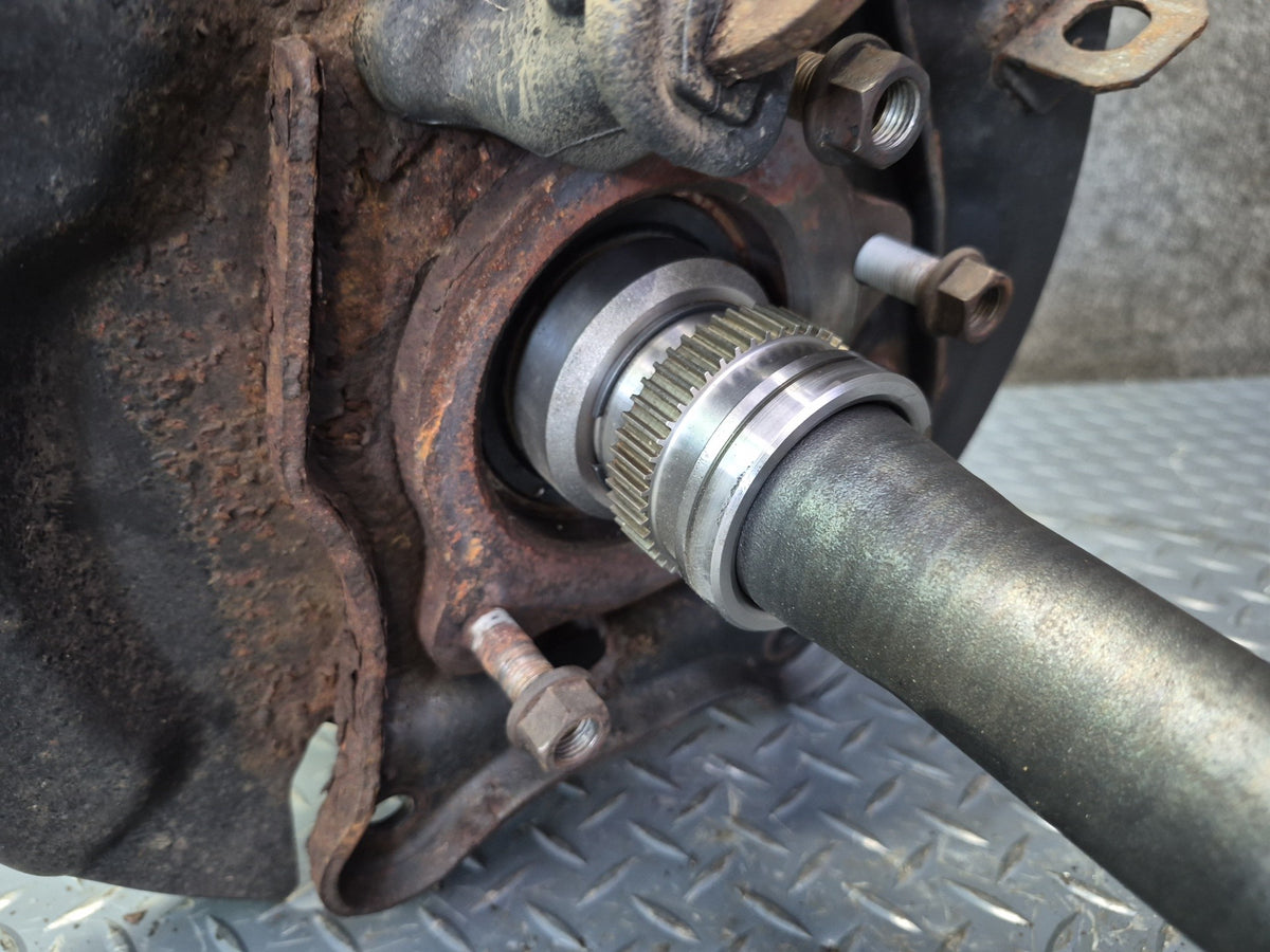 2003-2007 Lexus J100 LX470 Rear Left Driver Side Spindle Knuckle Wheel Hub