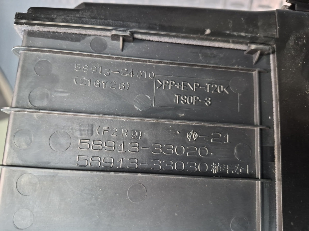 02-08 Lexus UZZ40L SC430 Rear Center Console Compartment Storage OEM