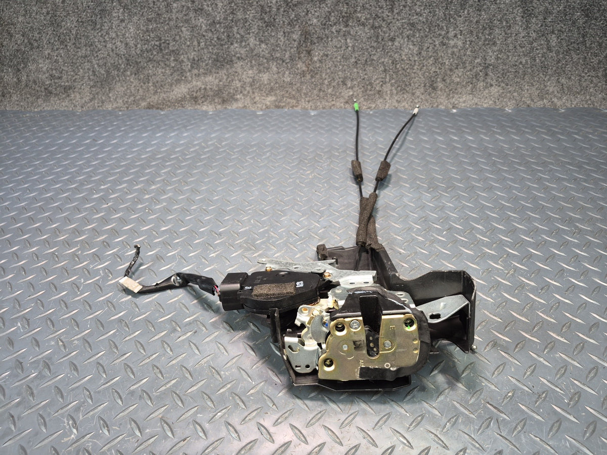 02-10 Lexus UZZ40L SC430 Right Door Lock Latch Actuator OEM