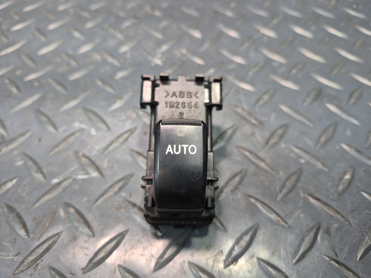02-10 Lexus UZZ40L SC430 Front Right Door Window Control Switch OEM