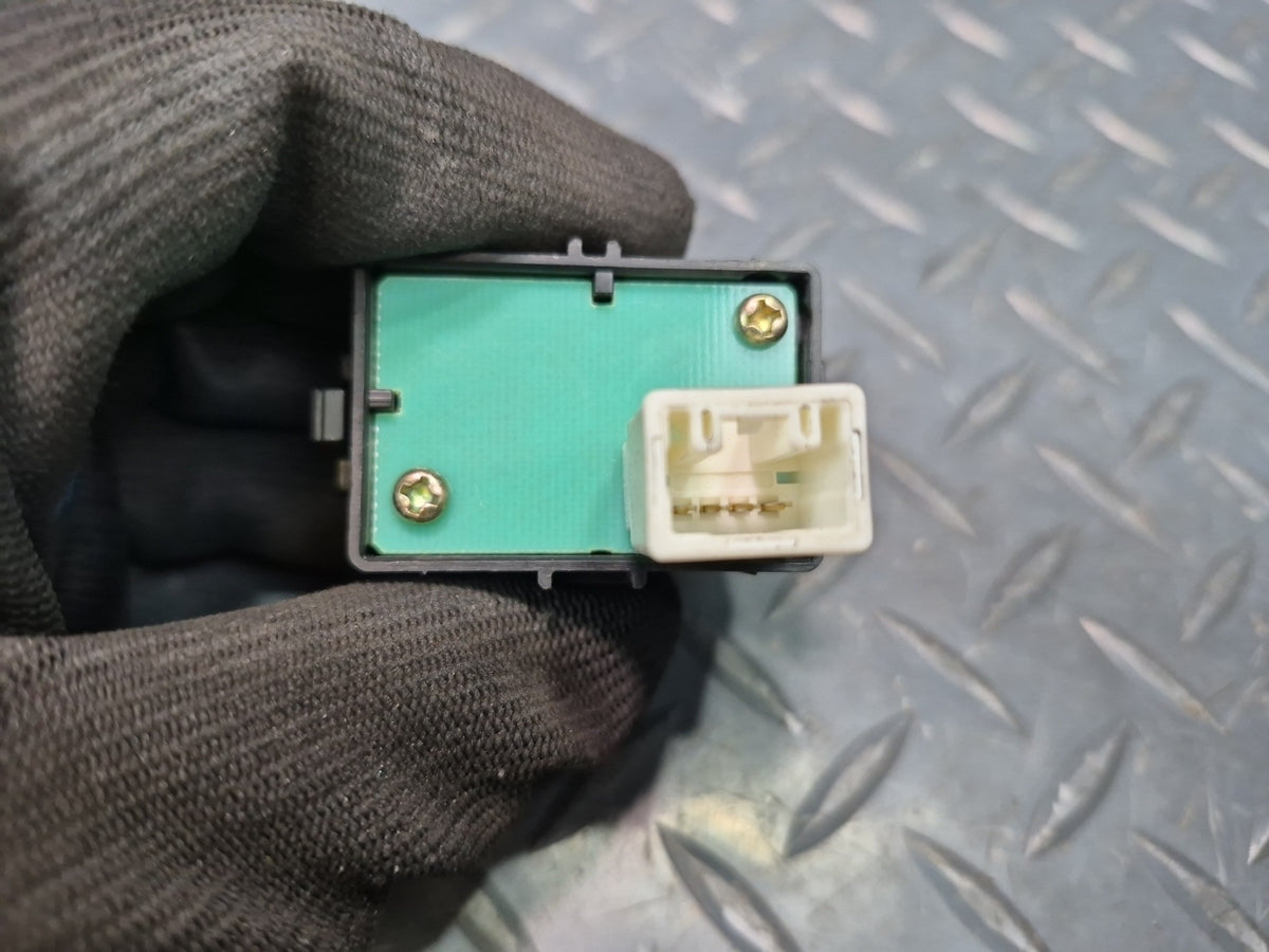 02-10 Lexus UZZ40L SC430 Right Door Lock Control Switch OEM