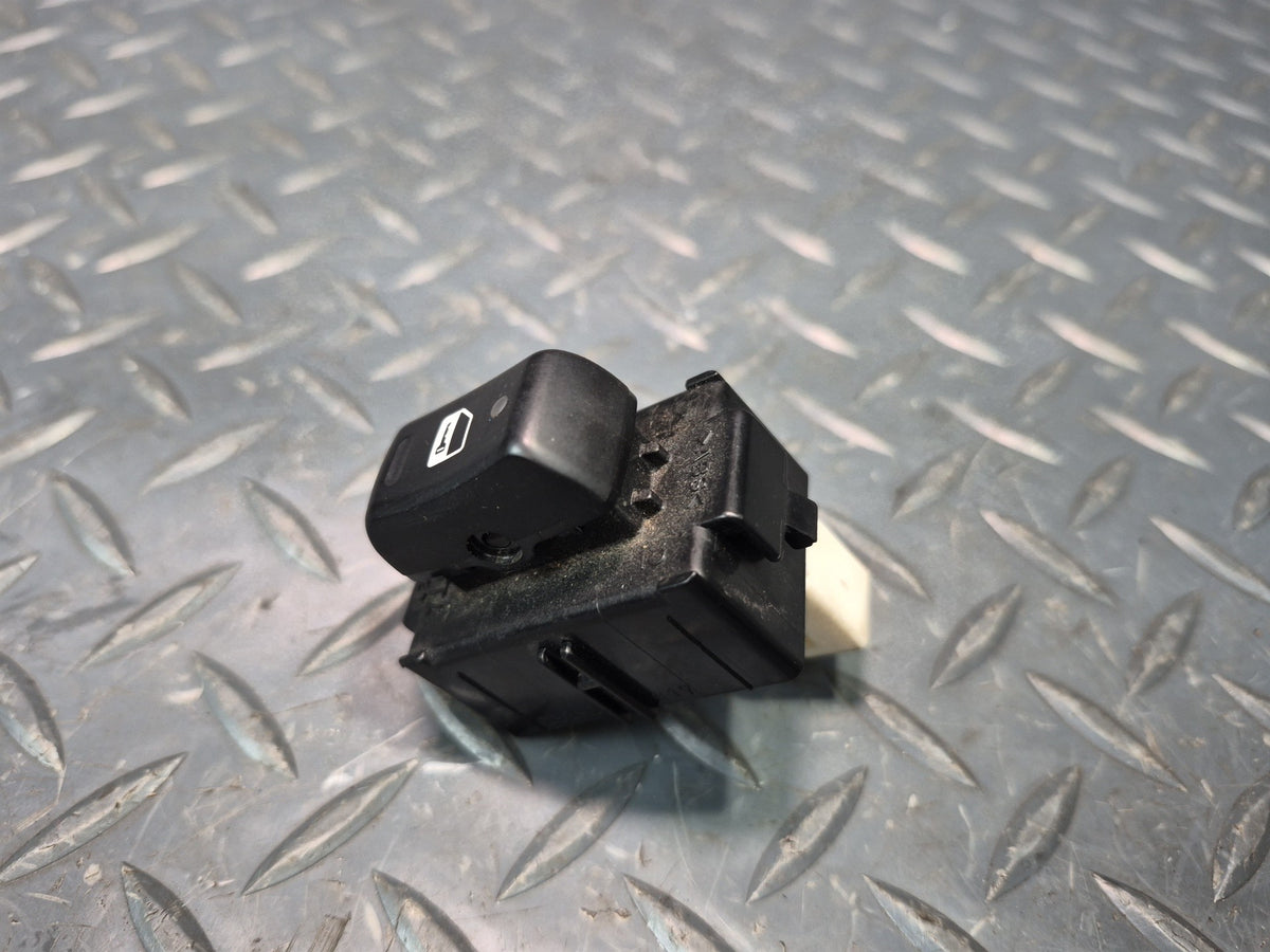 02-10 Lexus UZZ40L SC430 Right Door Lock Control Switch OEM