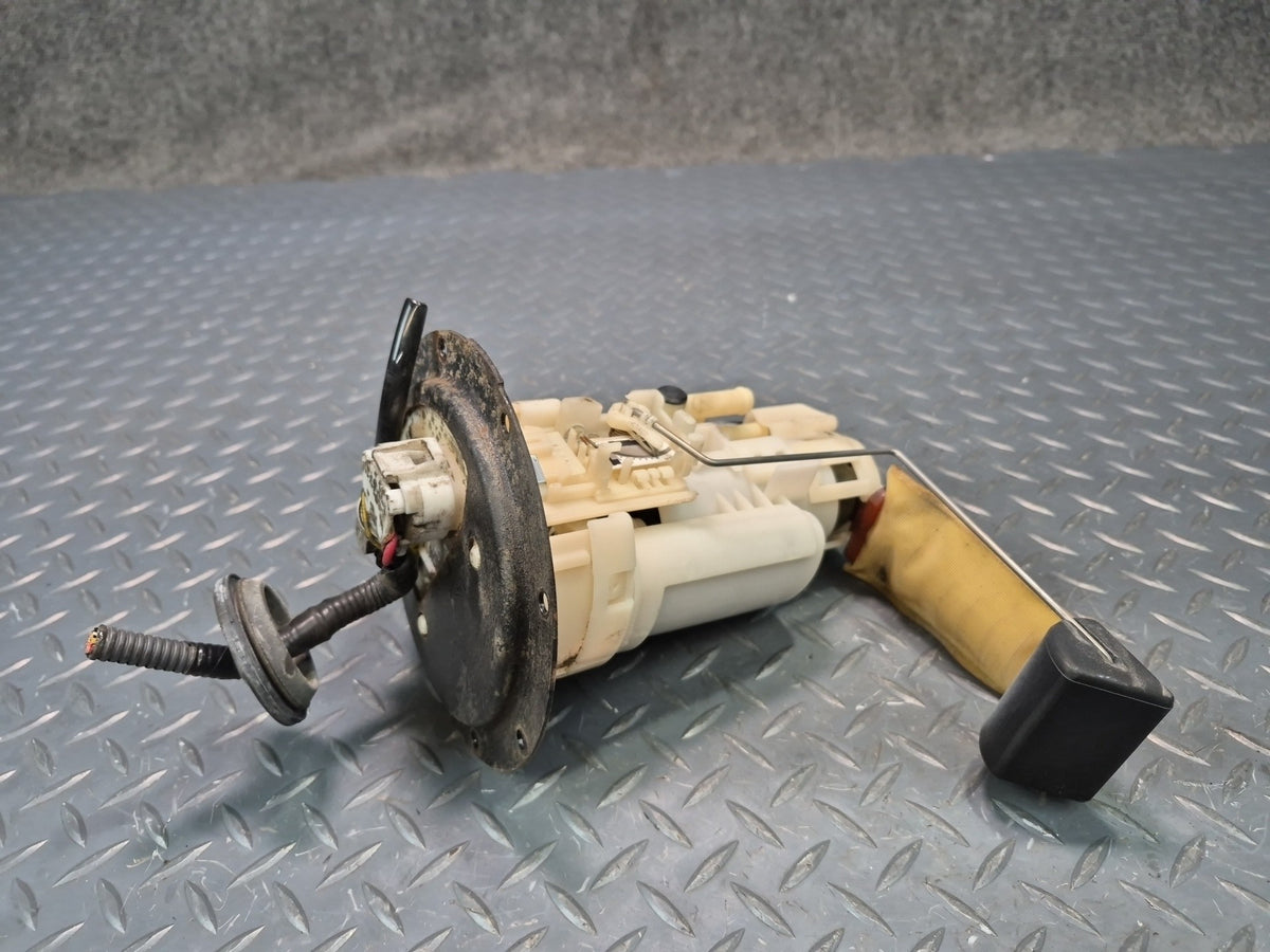 02-05 Lexus UZZ40L SC430 3UZFE Set of 2 Fuel Pump Level Sensor Sending Unit OEM