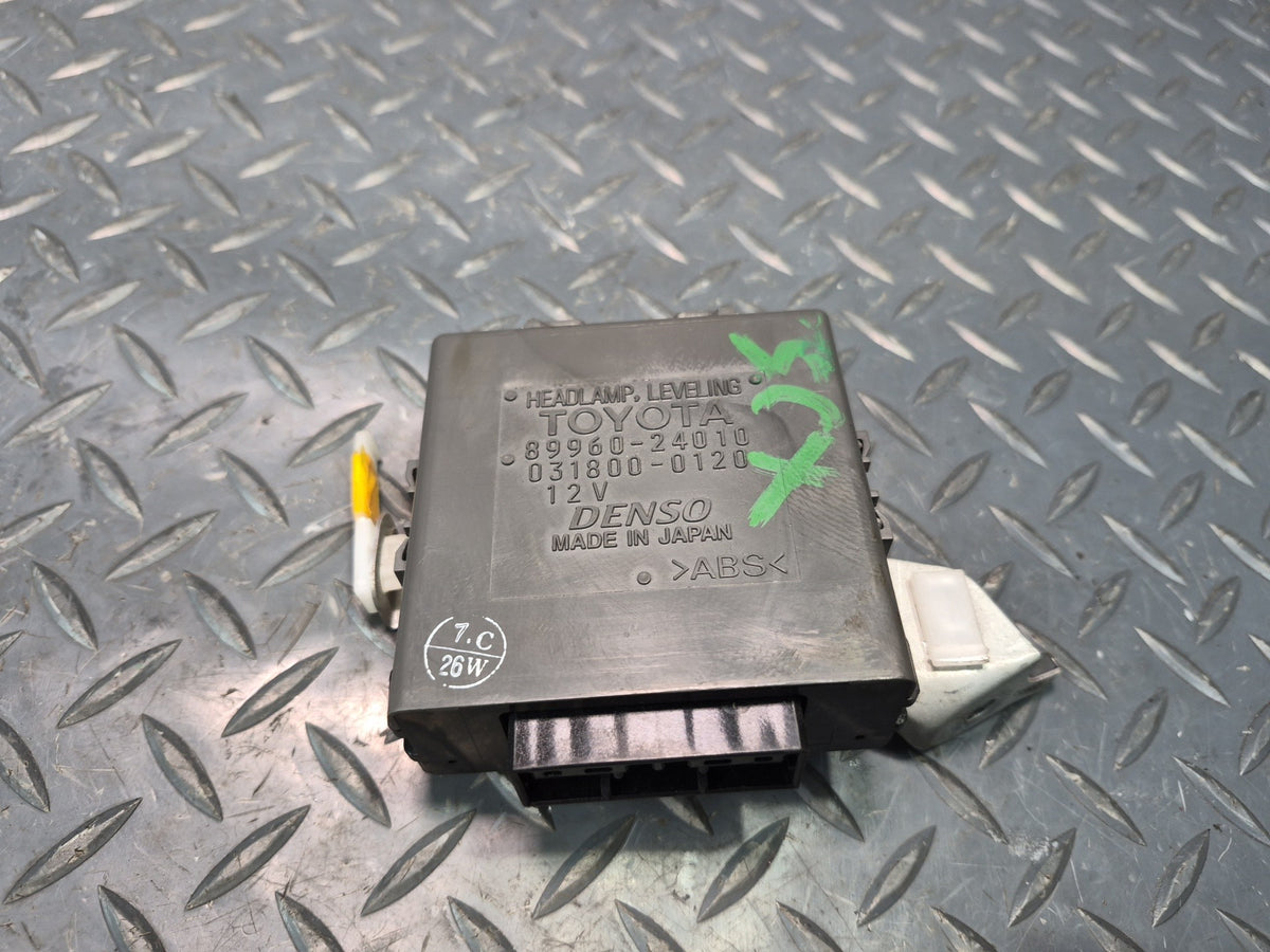 02-05 Lexus UZZ40L SC430 Headlight Leveling Control Module 89960-24010 OEM