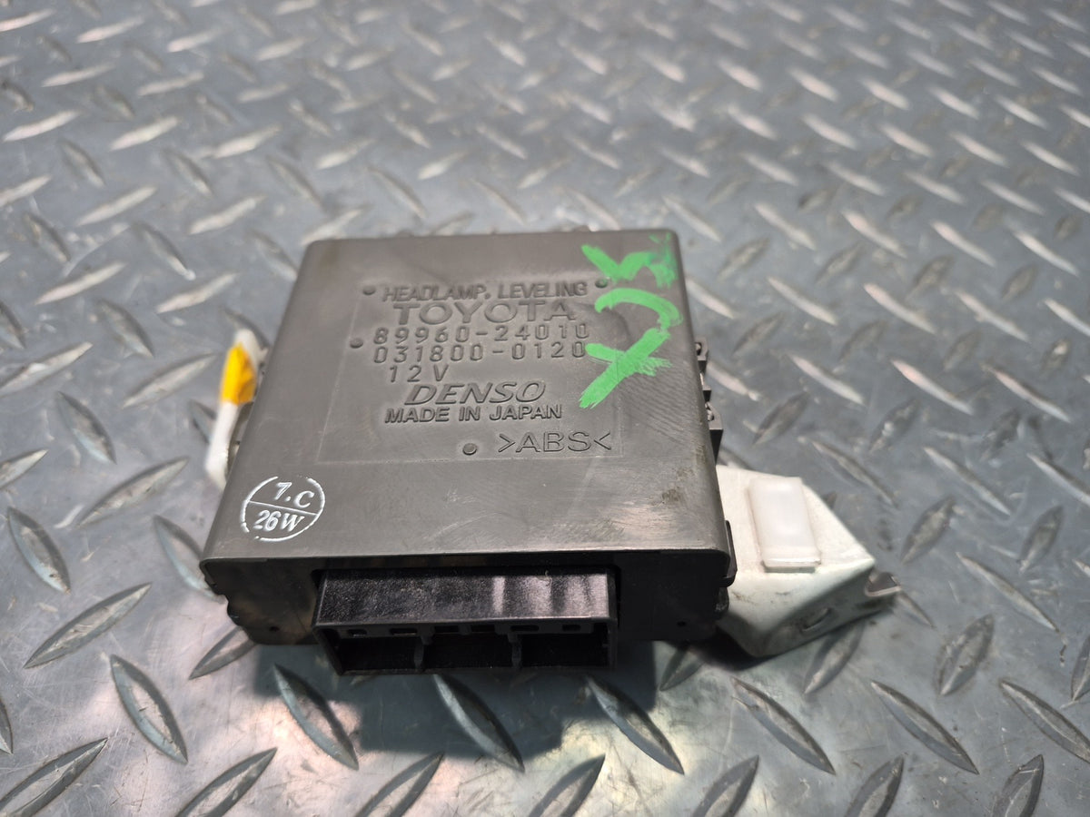 02-05 Lexus UZZ40L SC430 Headlight Leveling Control Module 89960-24010 OEM