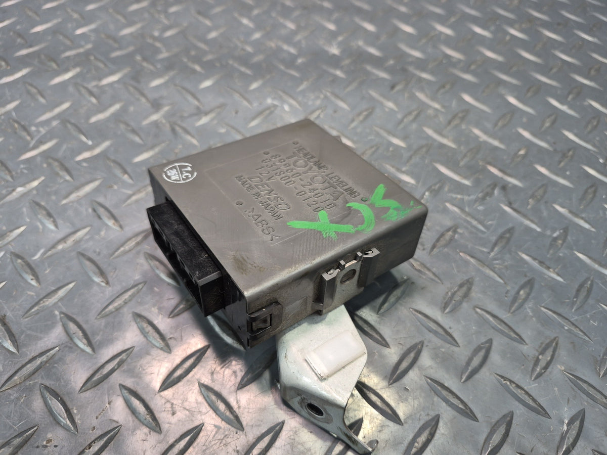 02-05 Lexus UZZ40L SC430 Headlight Leveling Control Module 89960-24010 OEM