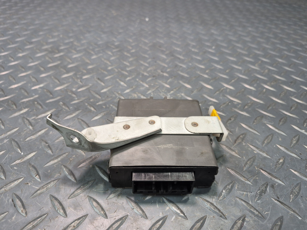 02-05 Lexus UZZ40L SC430 Headlight Leveling Control Module 89960-24010 OEM