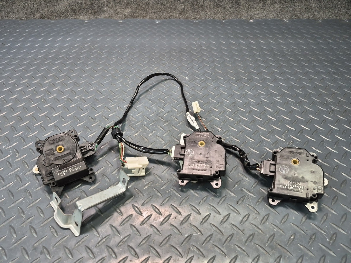 02-10 Lexus SC430 Set of 5 A/C Heater Flap Door Actuator Motor w Wiring OEM