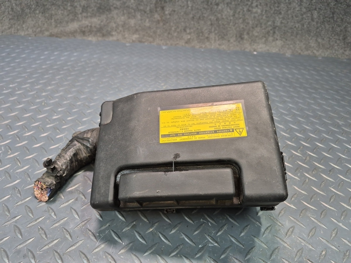 02-05 Lexus UZZ40L SC430 Engine Bay Relay Fuse Box OEM