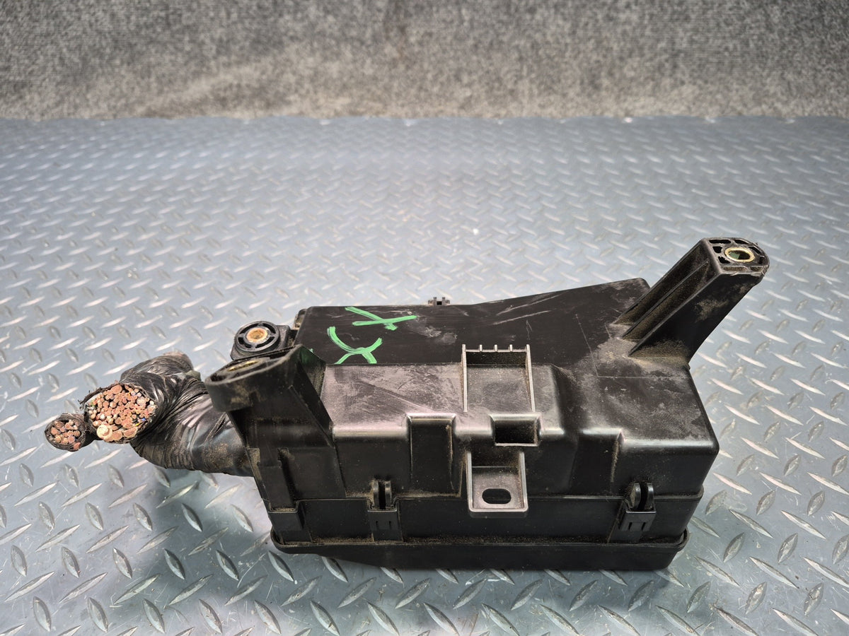 02-05 Lexus UZZ40L SC430 Engine Bay Relay Fuse Box OEM