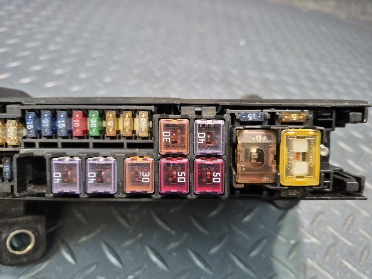 02-05 Lexus UZZ40L SC430 Engine Bay Front Right Fuse Relay Box Module OEM