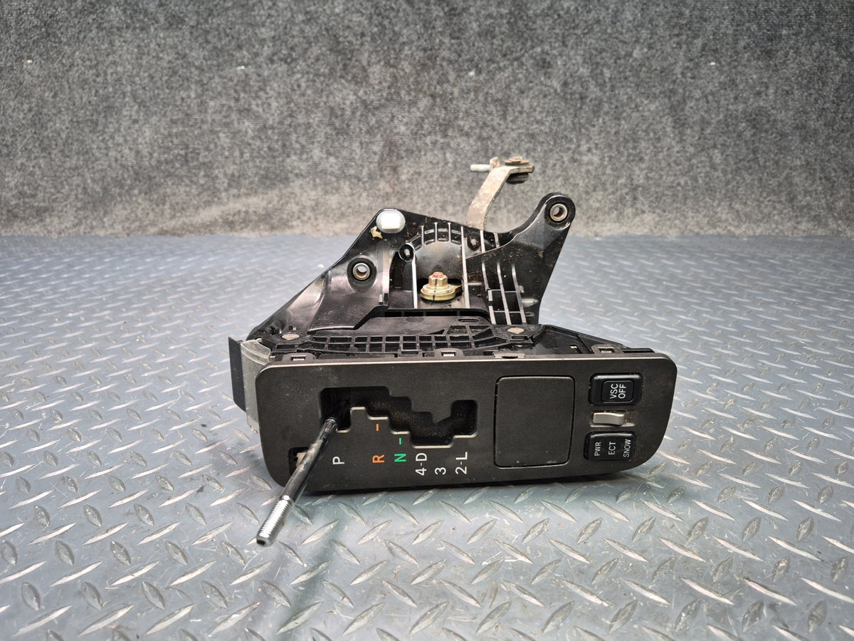 02-05 Lexus UZZ40L SC430 A/T Automatic Transmission Shifter OEM