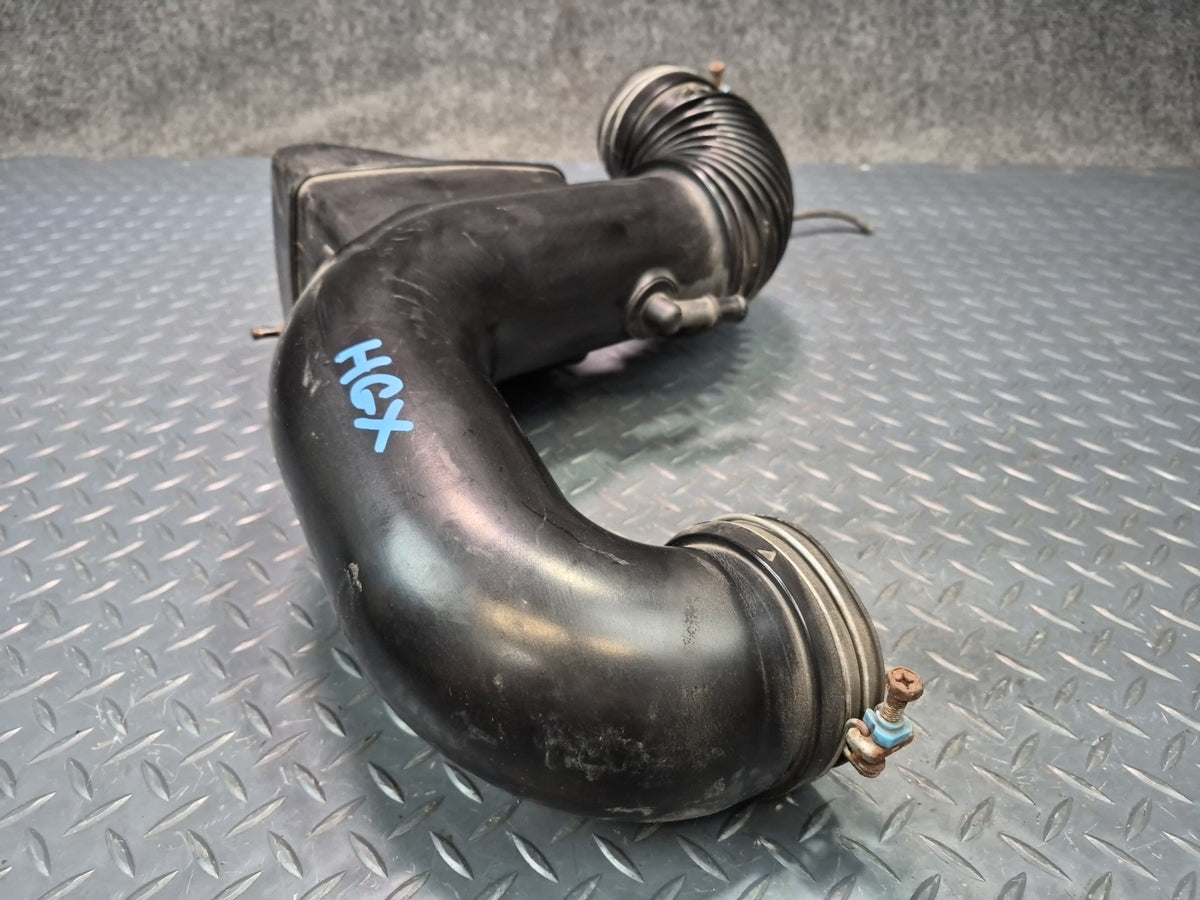 2003-2005 Lexus UZJ120L GX470 Air Intake Resonator Hose Pipe Line