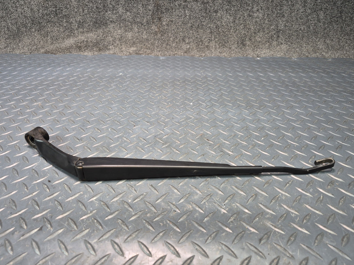 2003-2009 Lexus UZJ120L GX470 Front Left & Right Wiper Arm Set of 2