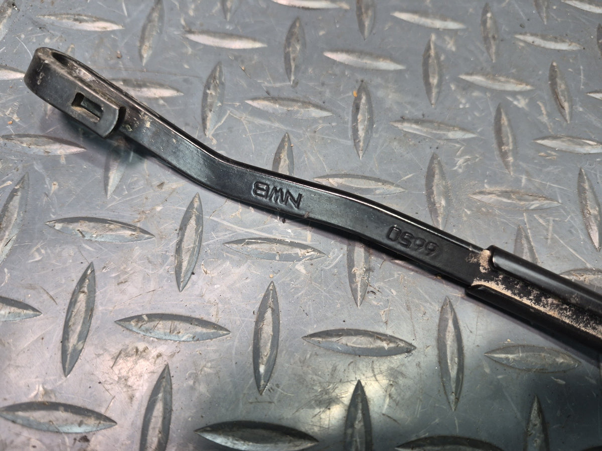 2003-2009 Lexus UZJ120L GX470 Front Left & Right Wiper Arm Set of 2
