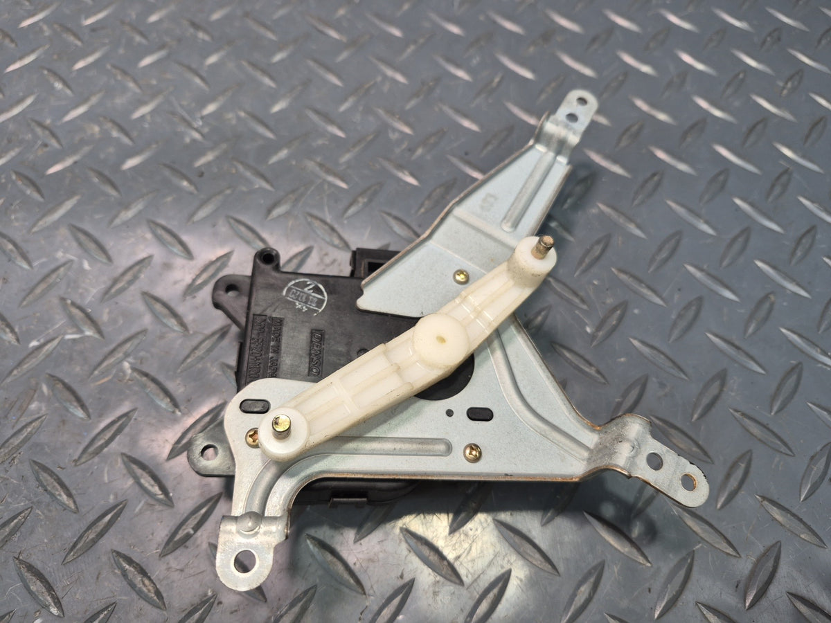 2003-2009 Lexus UZJ120L GX470 A/C Heater Flap Door Actuator Motor Set of 4