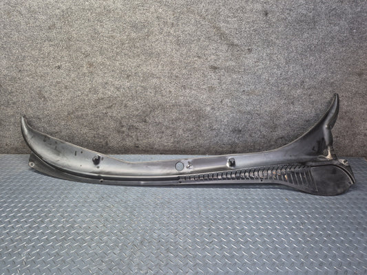 97-04 Chevrolet Corvette C5 Windshield Wiper Cowl Vent Trim Panel 10270322 OEM