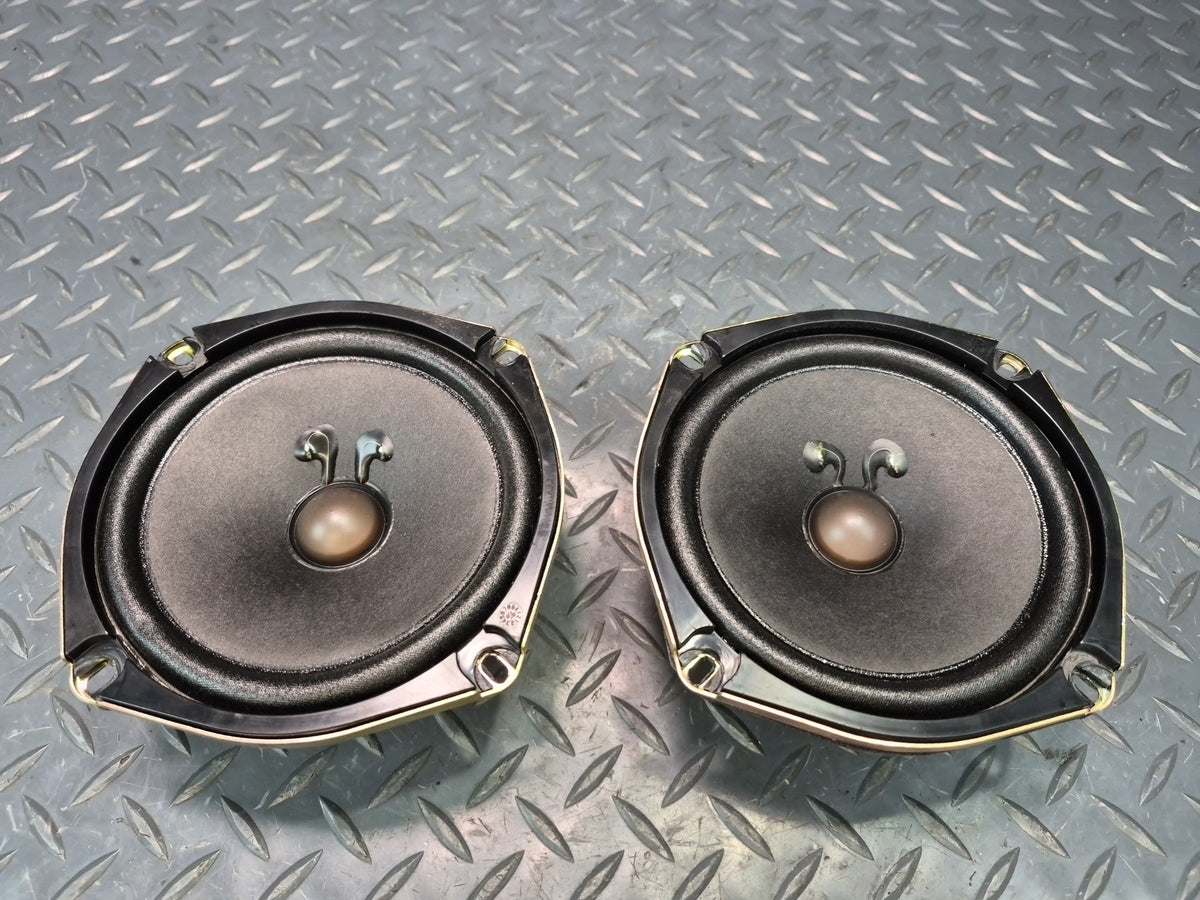 98-04 Chevrolet Corvette C5 Convertible Set of 2 Rear Bose Speakers 10278959 OEM